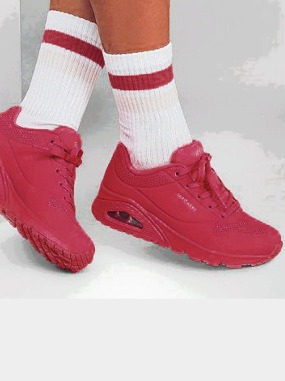 SKETCHERS UNOSTAND ON AIR SNEAKERS In SOFT RED